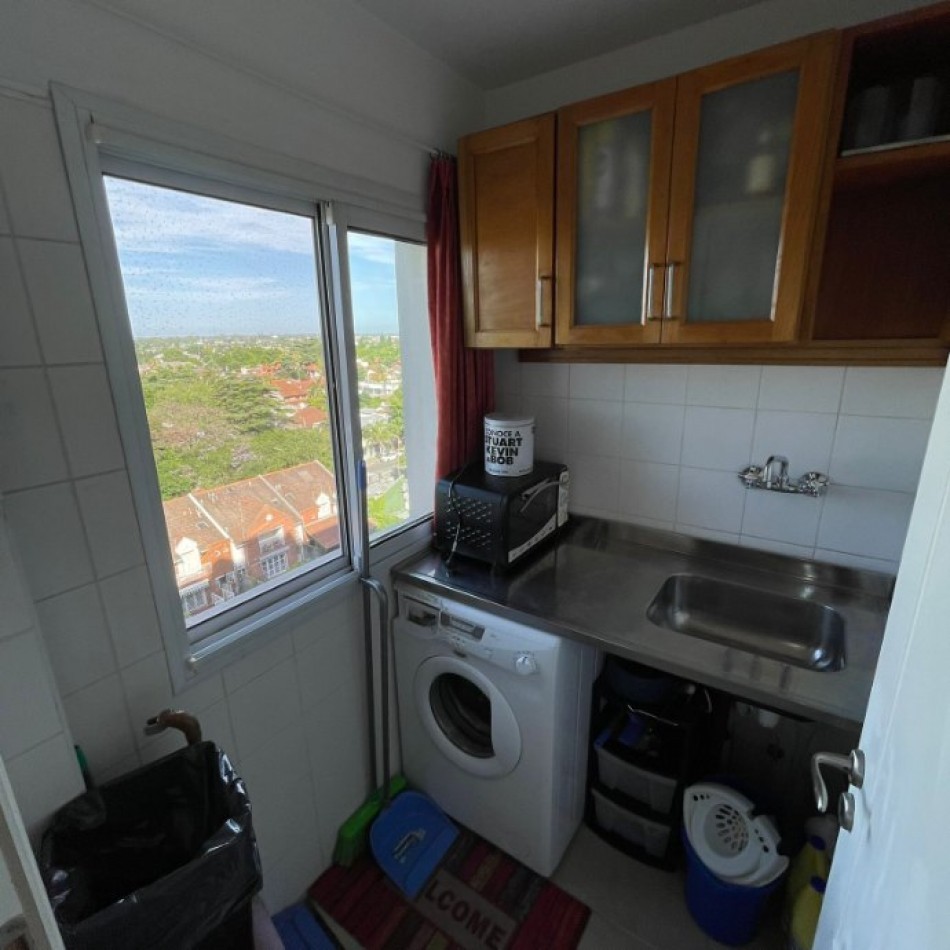 VENTA ESPECTACULAR SEMIPISO DE 4 AMBIENTES CON 2 COCHERAS Y EXCELENTES VISTAS