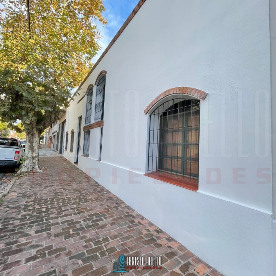 ALQUILER CASA 5 AMBIENTES USO VIVIENDA Y PROFESIONAL, QUILMES.