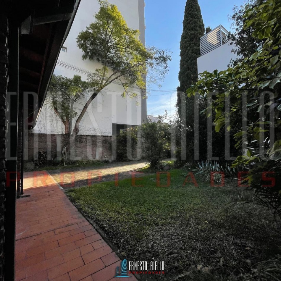 ALQUILER CASA 5 AMBIENTES USO VIVIENDA Y PROFESIONAL, QUILMES.