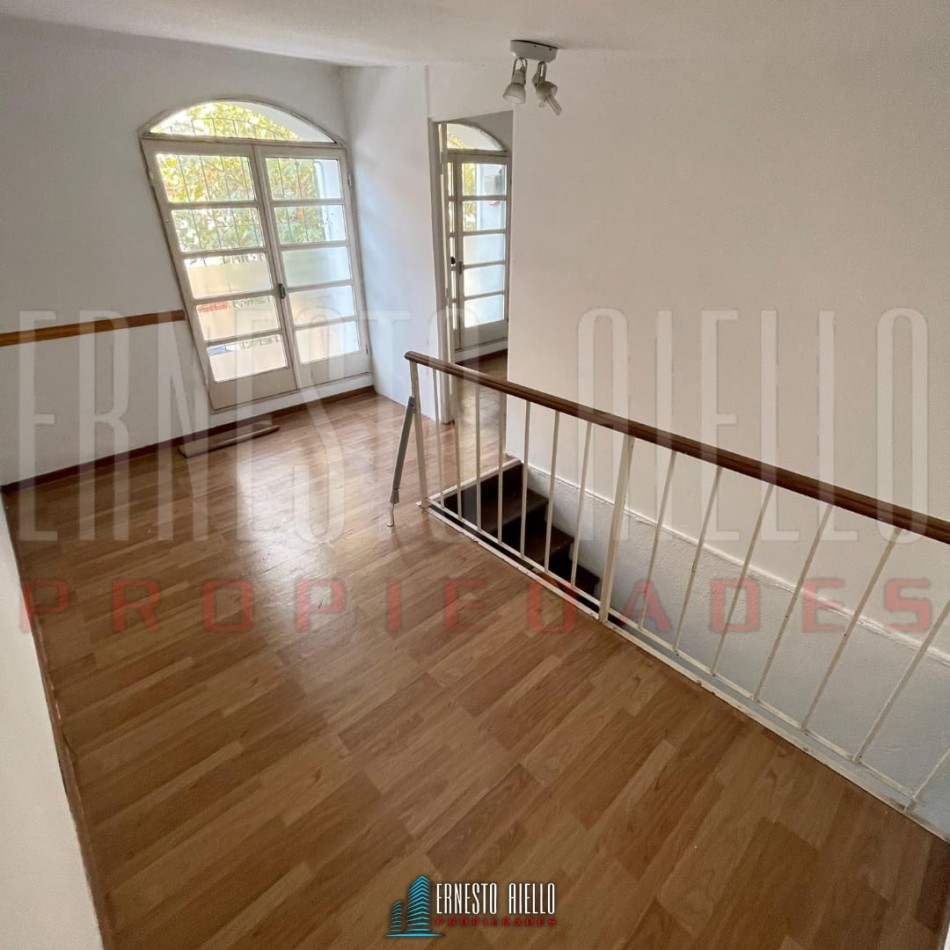 ALQUILER CASA 5 AMBIENTES USO VIVIENDA Y PROFESIONAL, QUILMES.