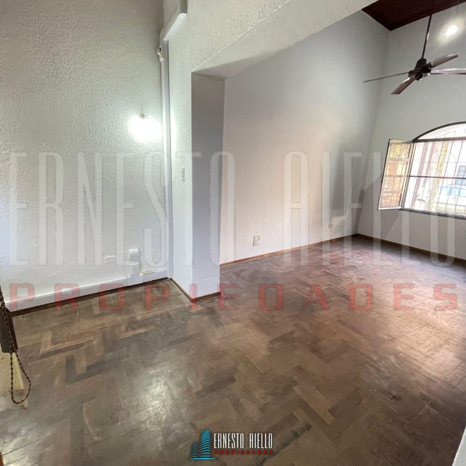 ALQUILER CASA 5 AMBIENTES USO VIVIENDA Y PROFESIONAL, QUILMES.