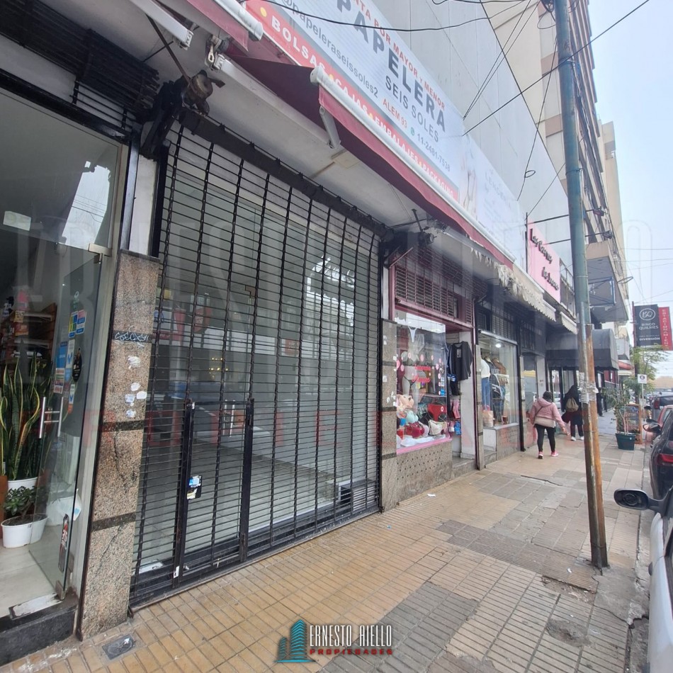 LOCAL EN ALQUILER EN EXCELENTE ZONA CENTRICA, QUILMES.