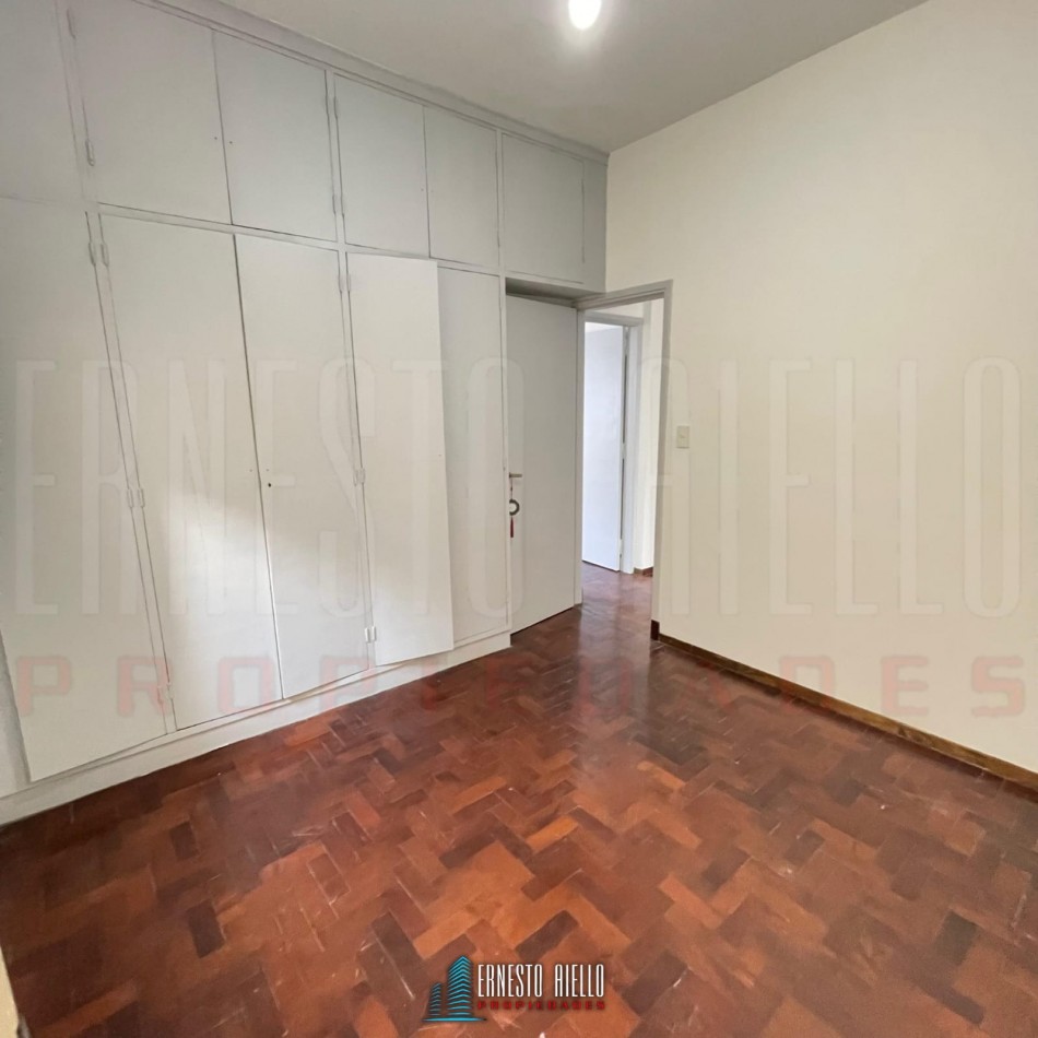 ALQUILER CASA 3/4 AMBIENTES CON PATIO Y PARRILLA, QUILMES OSTE.