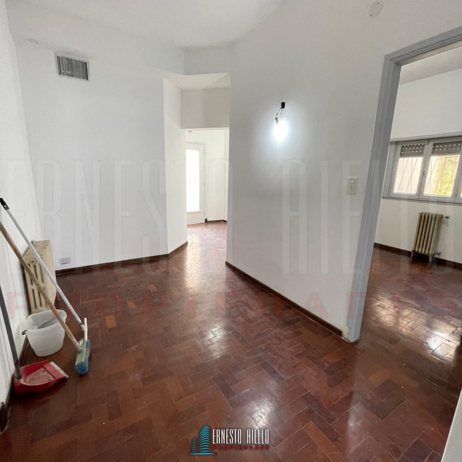 ALQUILER CASA 3/4 AMBIENTES CON PATIO Y PARRILLA, QUILMES OSTE.