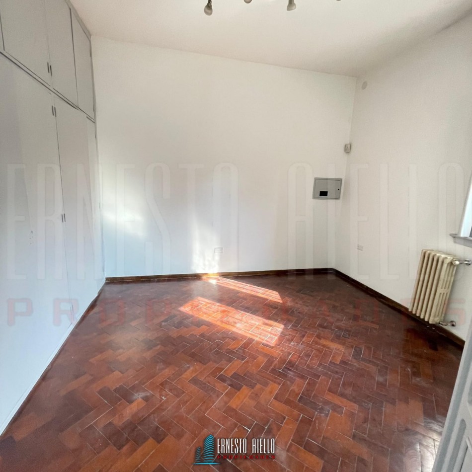 ALQUILER CASA 3/4 AMBIENTES CON PATIO Y PARRILLA, QUILMES OSTE.