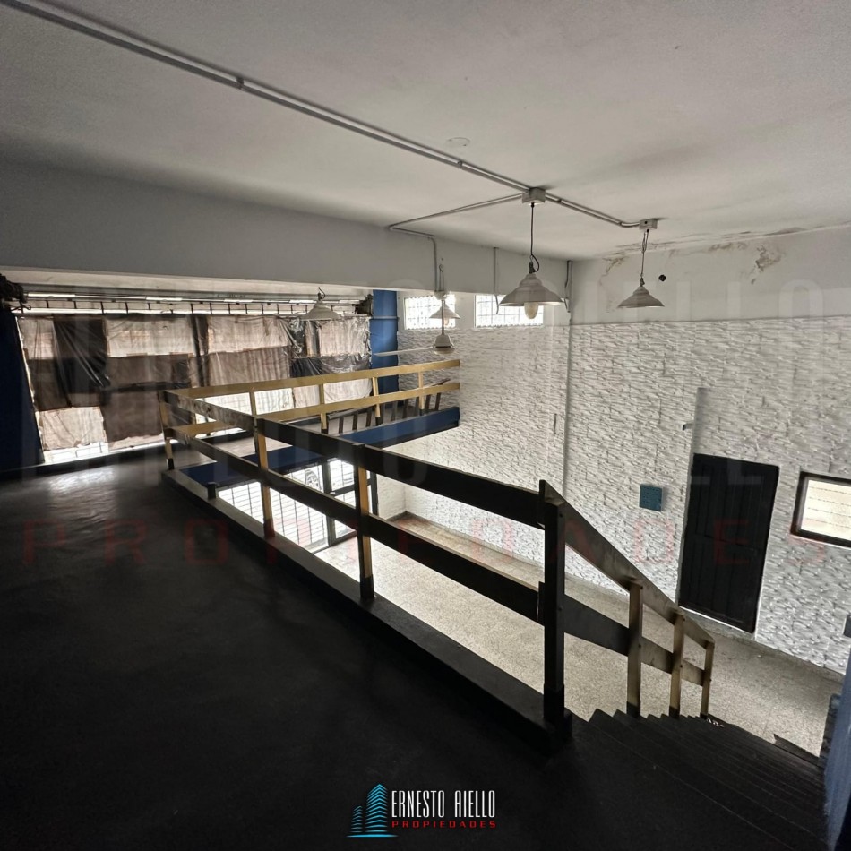 ALQUILER LOCAL COMERCIAL EN BERNAL OESTE.