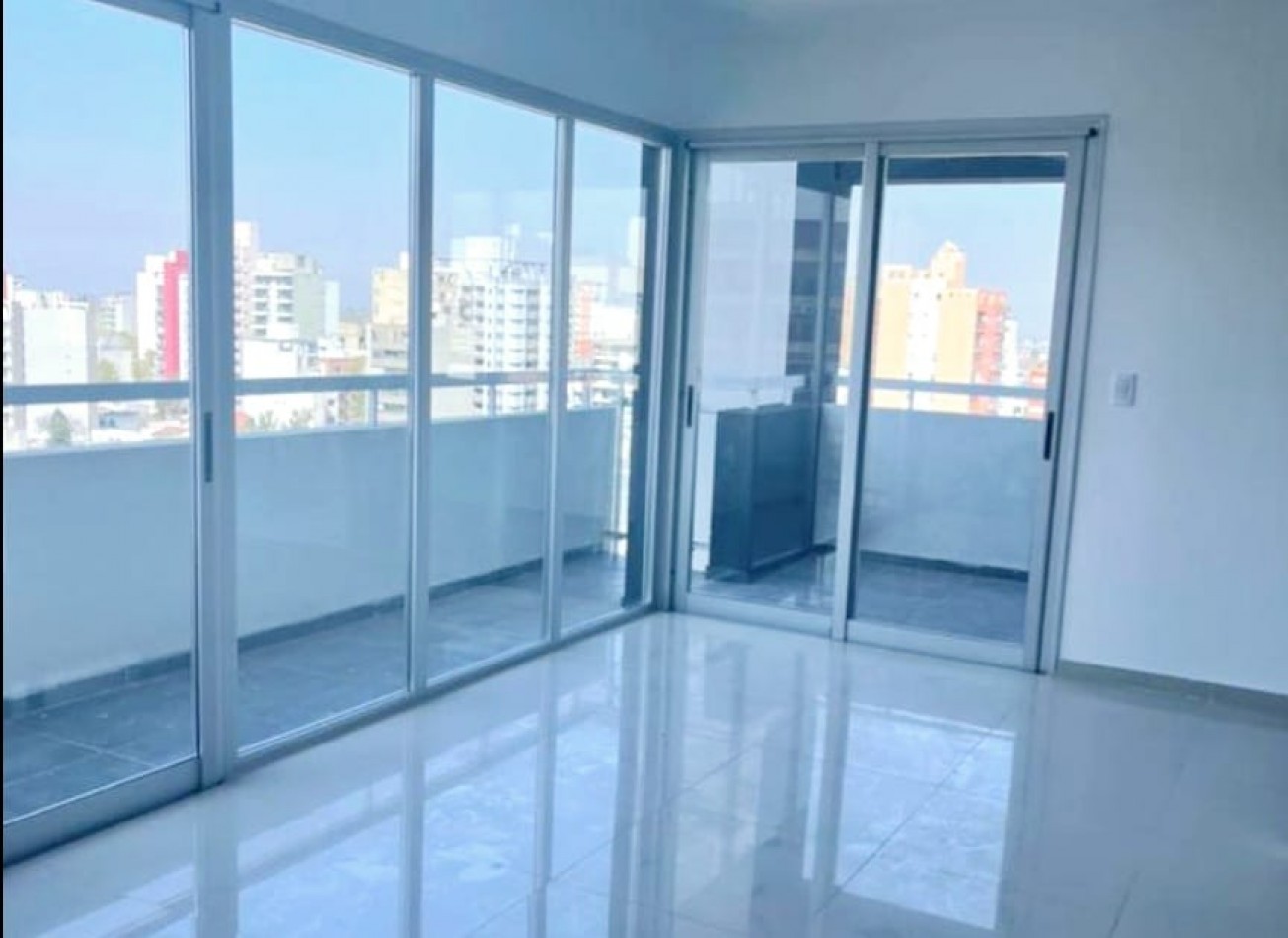 A- Departamento Triplex Ultimo Piso con Jacuzzi y Parrilla - Quilmes Centro.