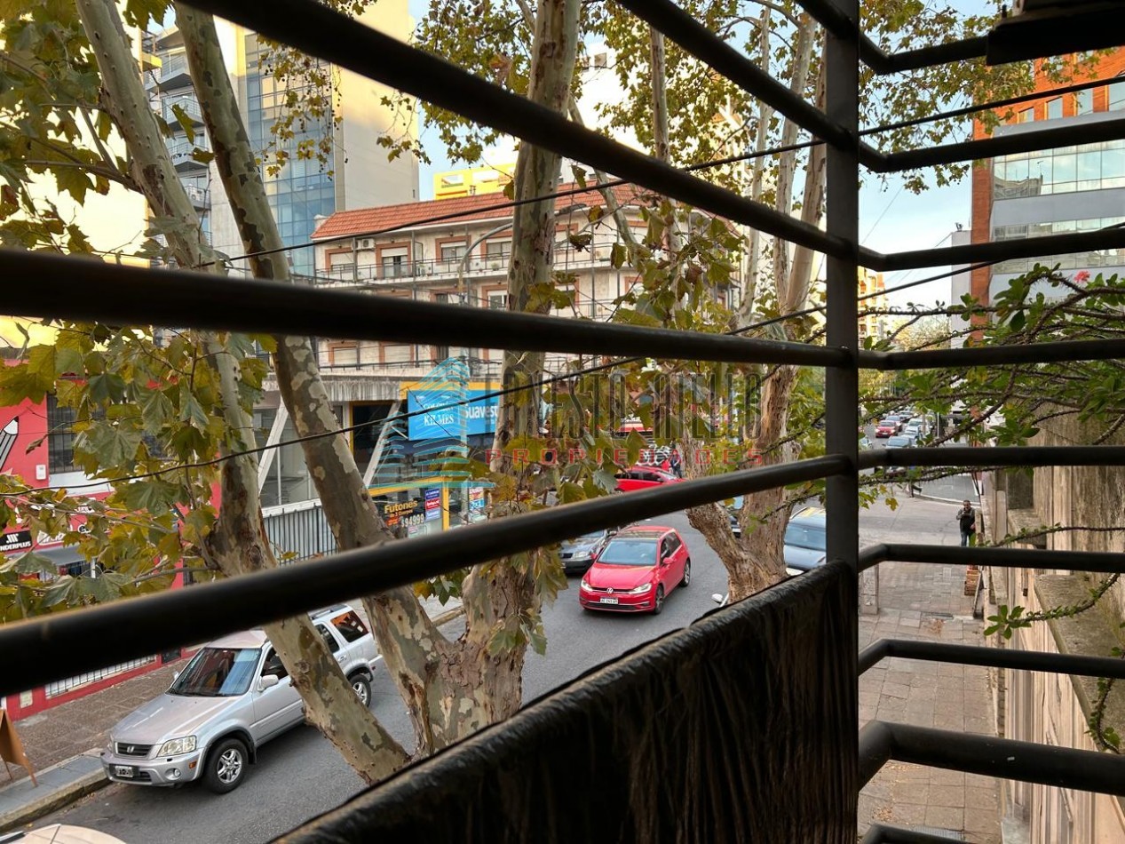 A. VENTA DEPARTAMENTO DOS AMBIENTES - Quilmes