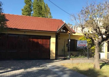 VENTA PRECIOSA CASA DE 4 AMBIENTES. QUILMES OESTE