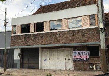 VENTA AMPLIO PH EN 3 PLANTAS. QUILMES.