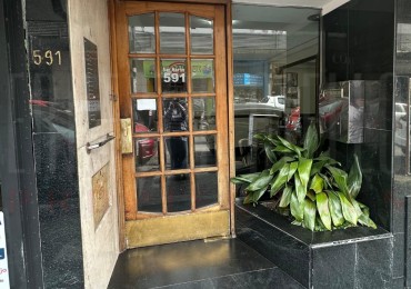 ¡RETASADO! VENTA DPTO 3 AMBIENTES CON DOBLE CIRCULACION Y BAULERA, PISO 14, QUILMES CENTRO.