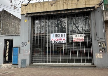 ALQUILER LOCAL COMERCIAL EN  BERNAL OESTE.